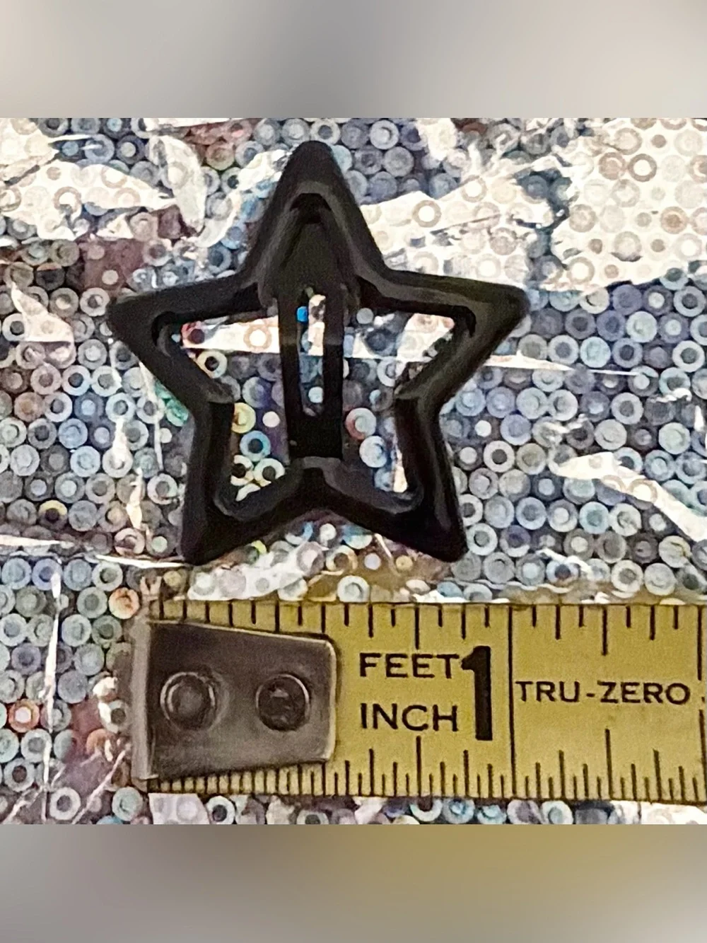 5 Snap Metal Hair Clips Barrettes ~ 1 Glow in Dark Blue Star, 1 Black, 3 Silver